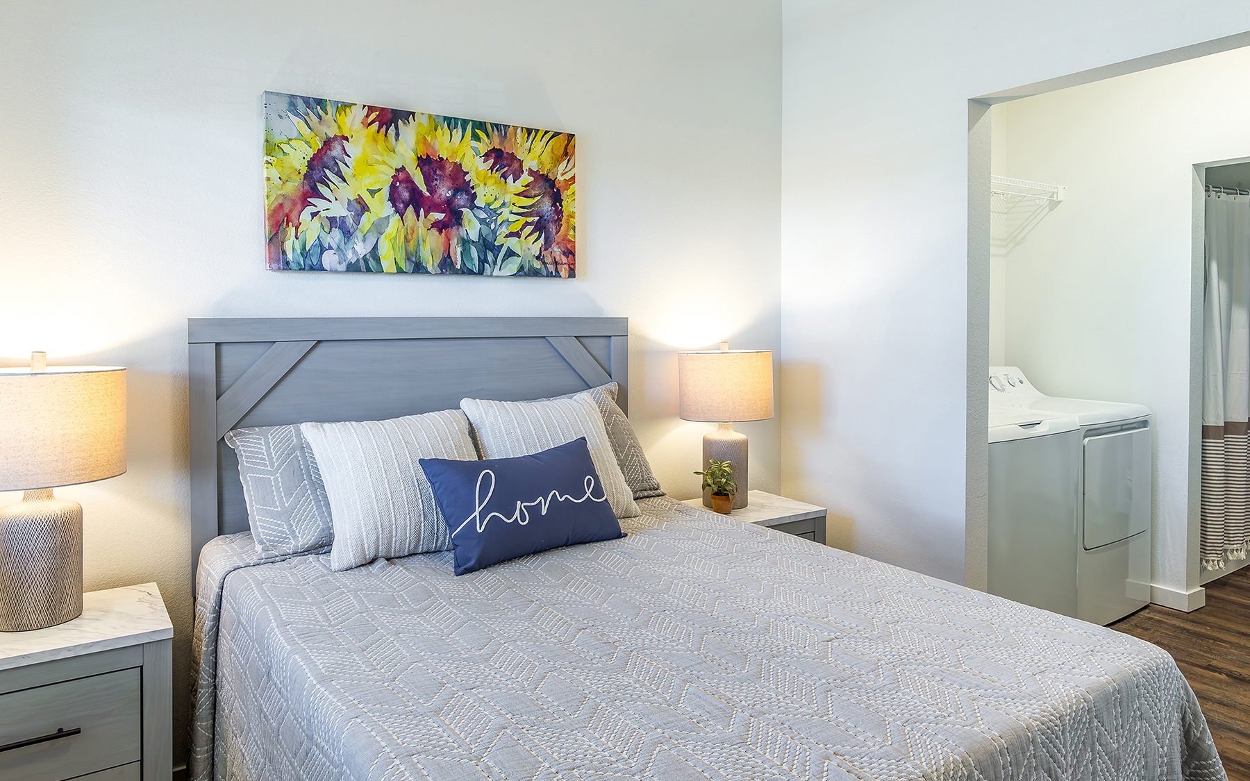 Crestview Apartments, Wichita, KS