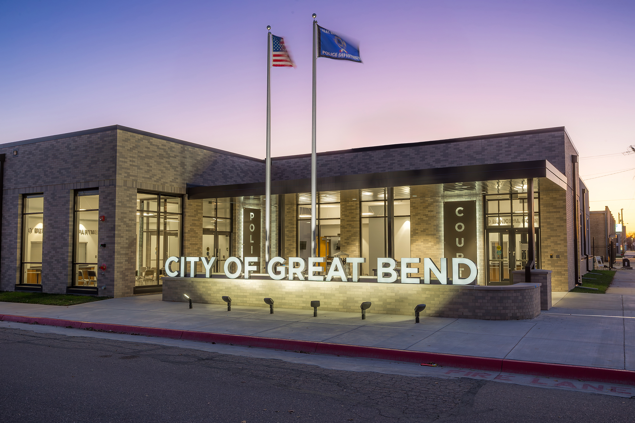 front entry of great bend police and courts