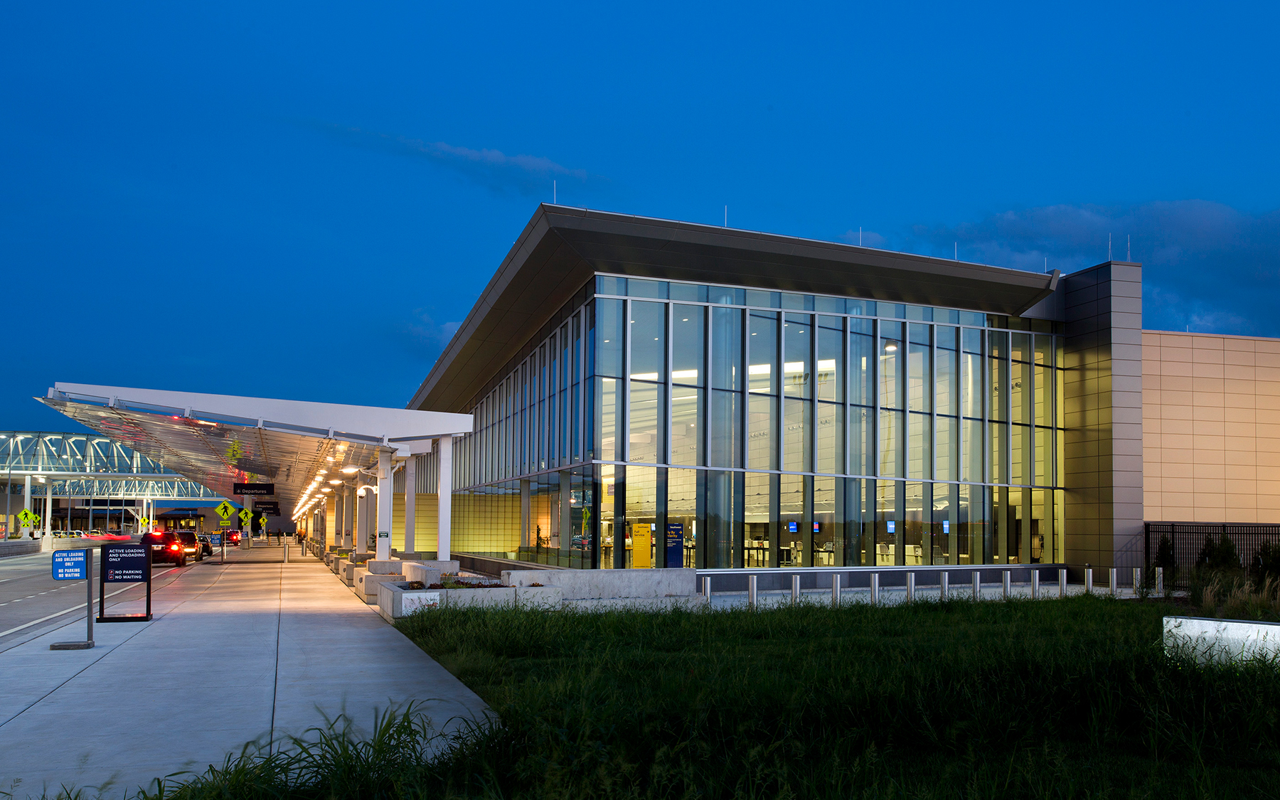 Eisenhower Airport
