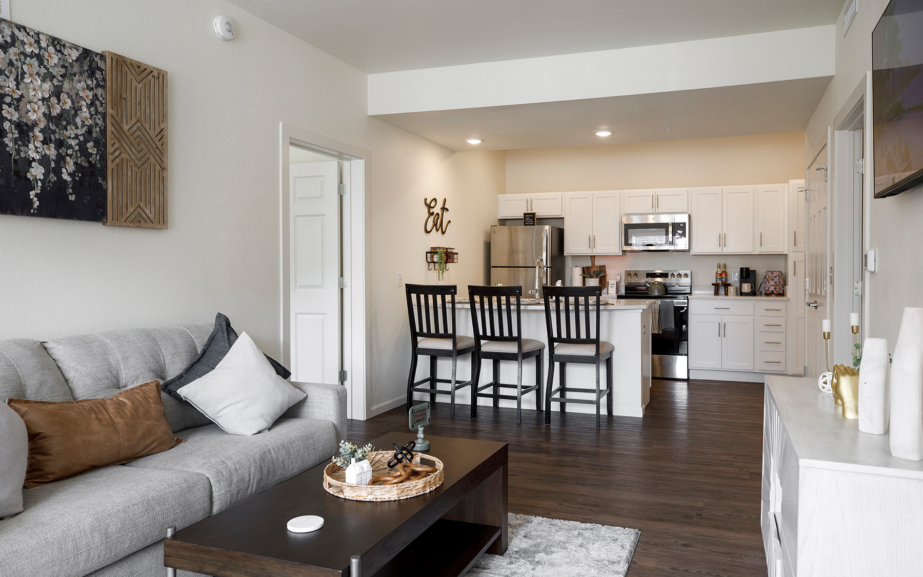 Magnolia Village Apartment Kitchen